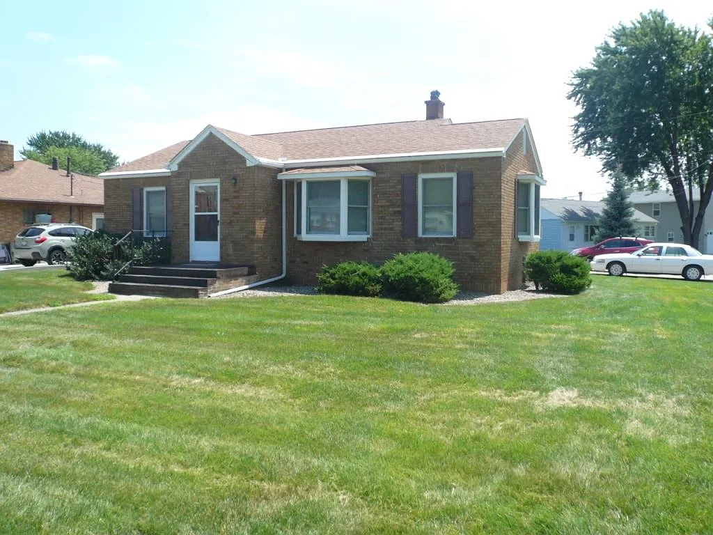 1552 36th Ave photo 1