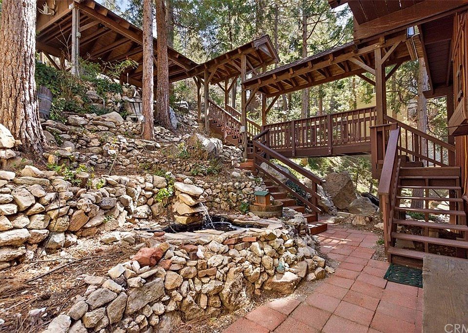 1st image of 288 Shasta Dr