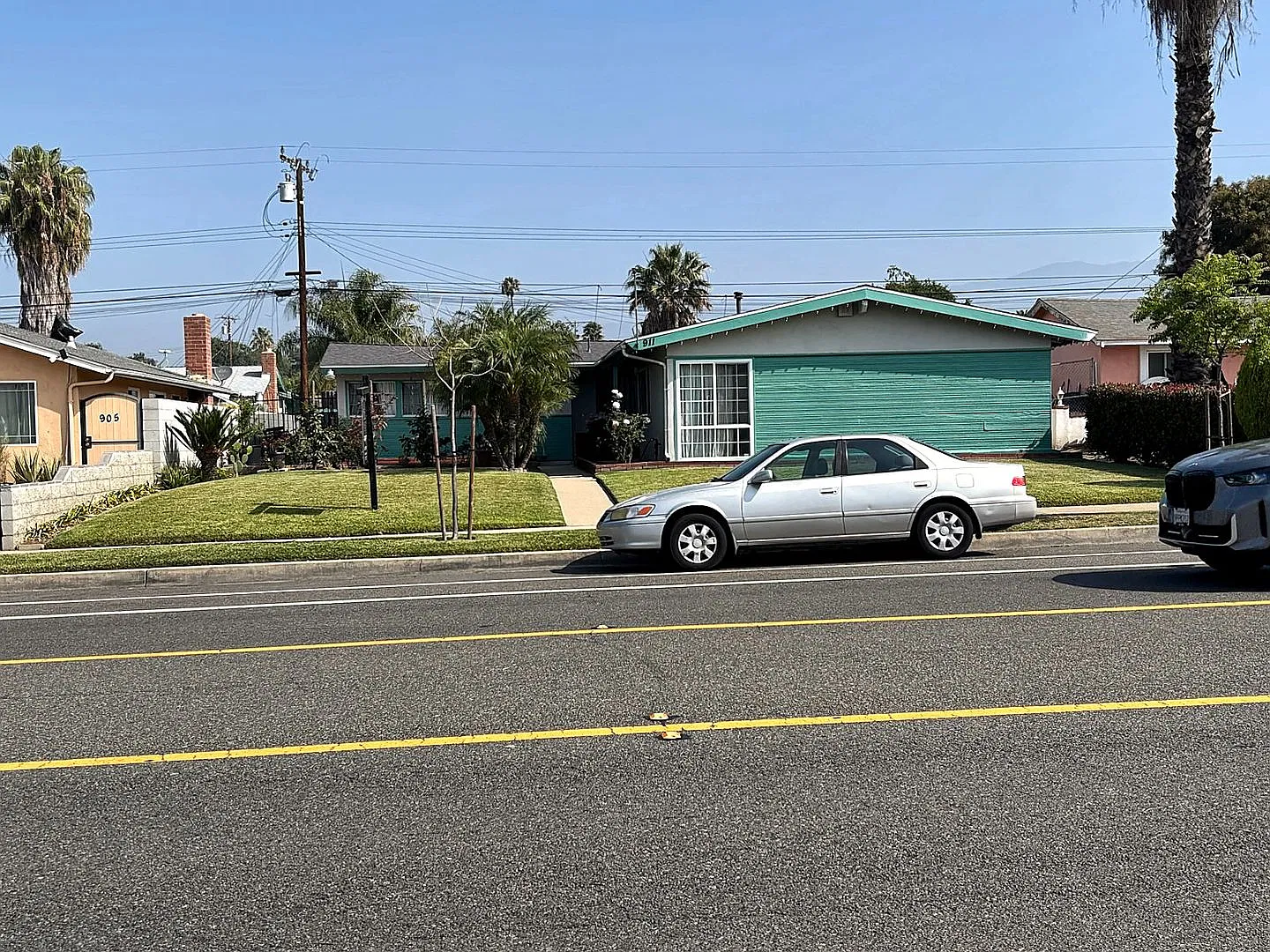 Spacious 3-Bedroom, 2-Bath Home in North Pomona Beautiful Wood Flooring, Fireplace & More! — Photo 2