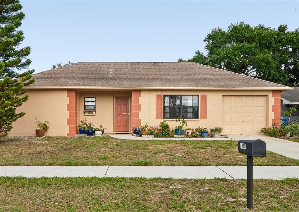 1st image of 1238 Fuchsia Dr