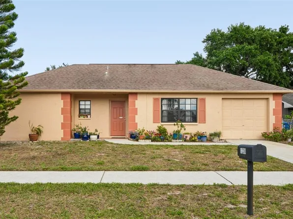 1238 Fuchsia Dr, Holiday, FL 34691