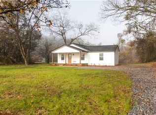 2062 Dooley Town Rd, Statham, GA 30666