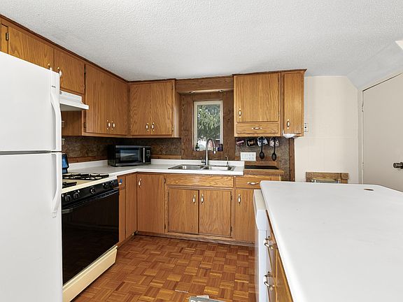 5th image of 505 Riverside Ave N