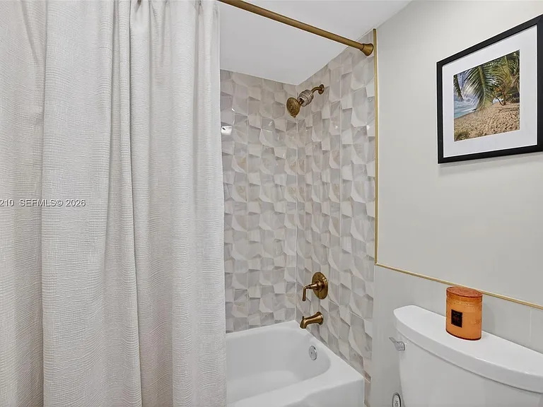 3000 E Sunrise Blvd #14C — Photo 29
