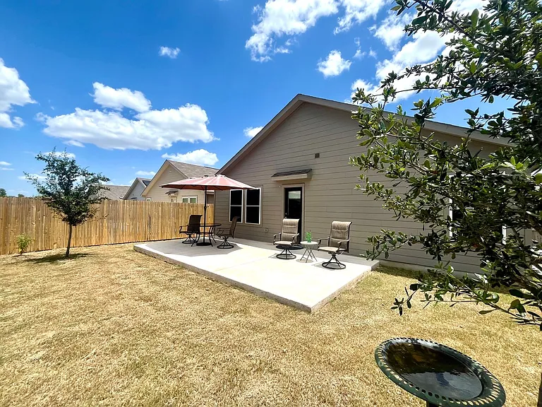 7715 Yeti Park — Photo 25