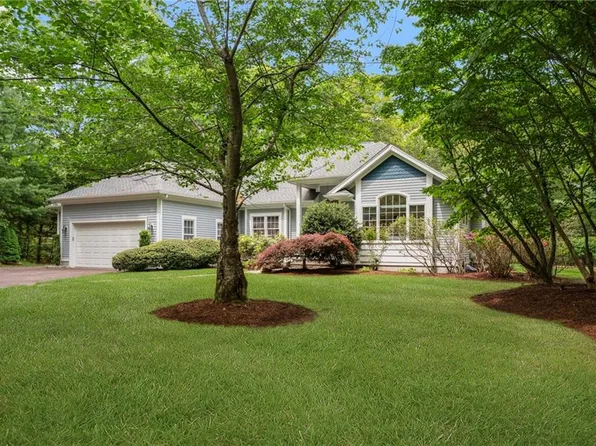 2197 Middle Rd, East Greenwich, RI 02818