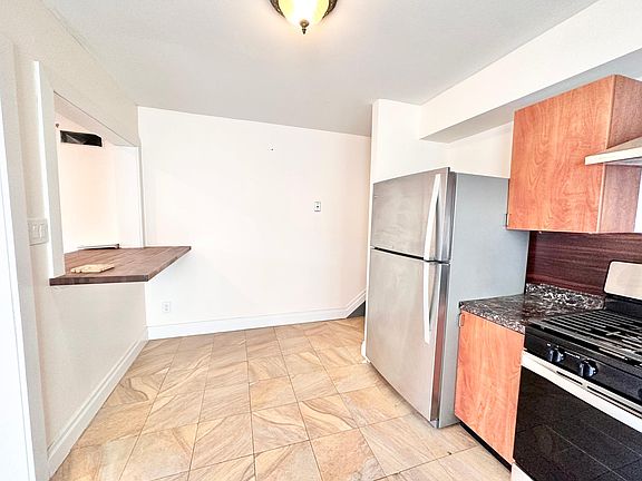 5th image of 52 Radford St #1F