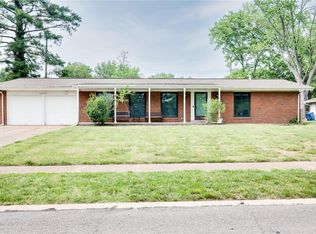 12577 Westport Dr, Saint Louis, MO