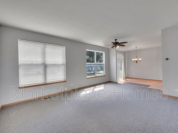 5th image of 1492 Reserve Ln Unit 1