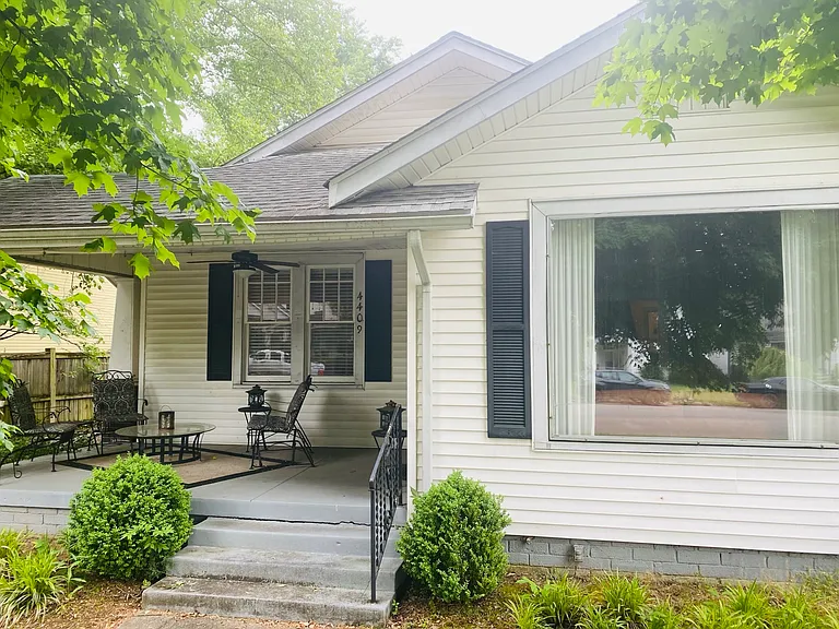 4409 Elkins Ave — Photo 1