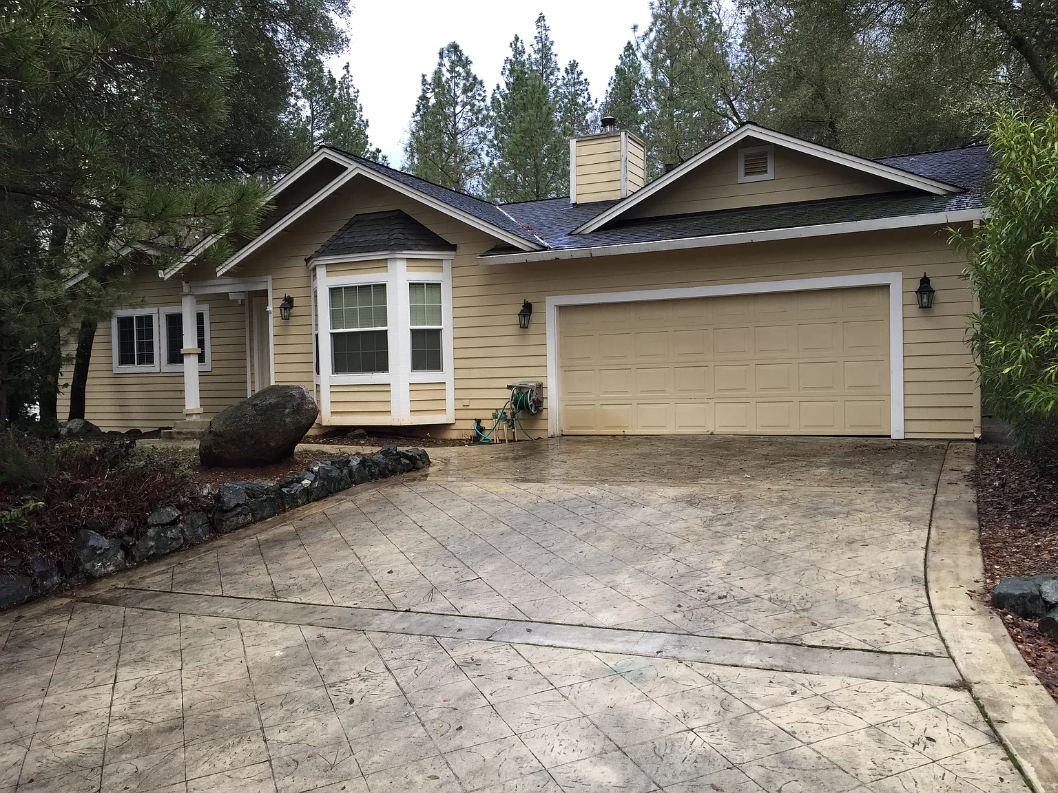 18993 Chickadee Ct photo 1