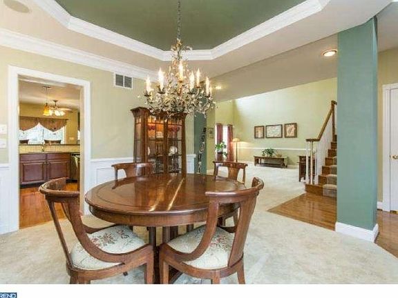 3rd image of 139 Sagewood Dr