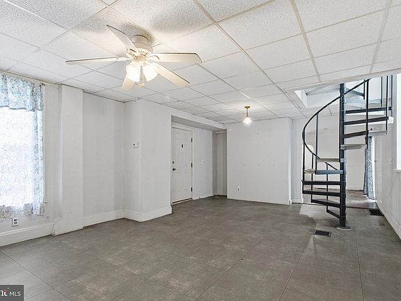 5th image of 6408 Eastbourne Ave