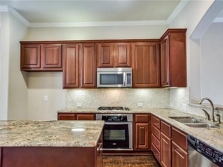 5717 Lois Ln — Photo 33