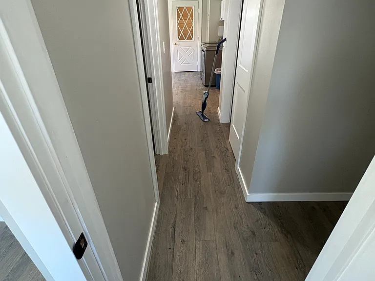 224 N Walker St — Photo 2