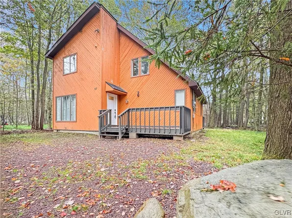 4122 Timber Ln, Tobyhanna, PA 18466