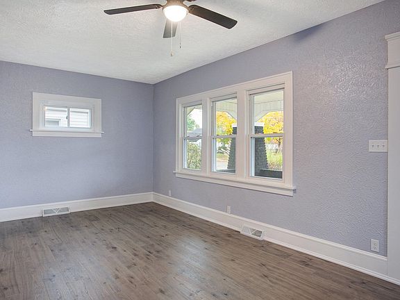 3rd image of 2605 Prast Blvd
