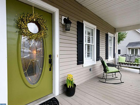 2nd image of 625 Caravay Ln