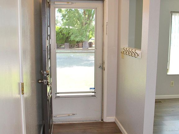 4th image of 5905 Independence Ave