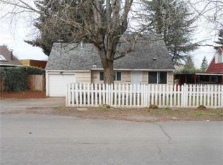 6531 NE Roselawn St, Portland, OR 97218