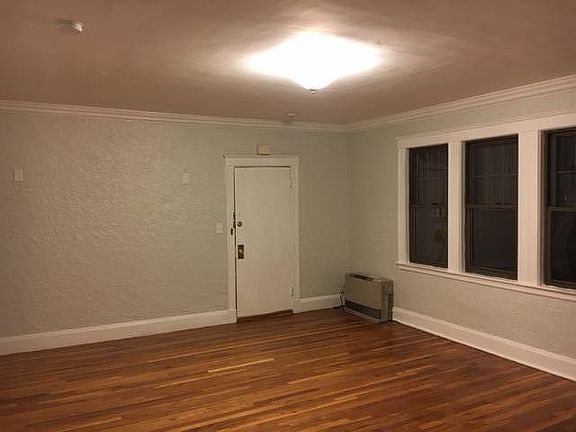 4th image of 740 Winthrop Ave #3