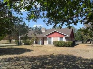 393 Silver Maple Dr, Somerville, TX 77879