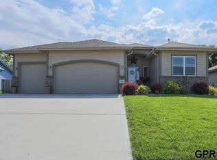 7915 S 154th Ave, Omaha, NE 68138