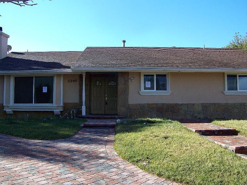 2nd image of 11240 Clearbrook Pl