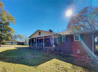 808 Mount Vernon Church Rd, Iva, SC 29655