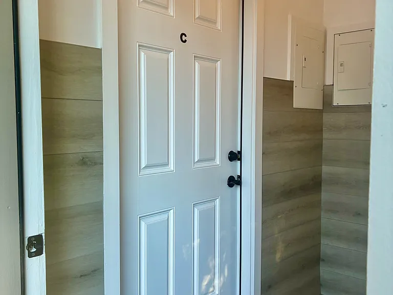 28 Sebastian Ave #C — Photo 3