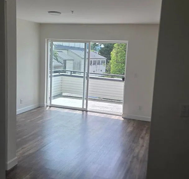 Issaquah Valley Place — Photo 15