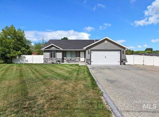 1527 S St, Heyburn, ID 83336