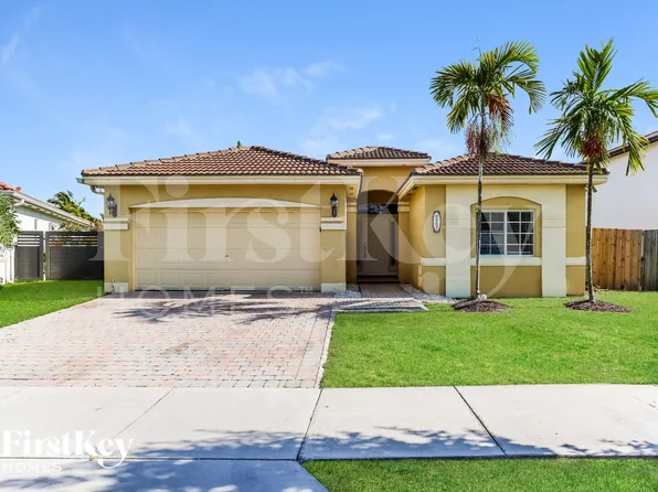 8962 SW 209th Ter, Cutler Bay, FL 33189