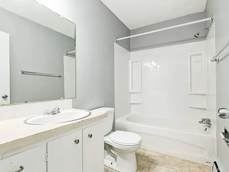 11037 83rd St NW — Photo 7