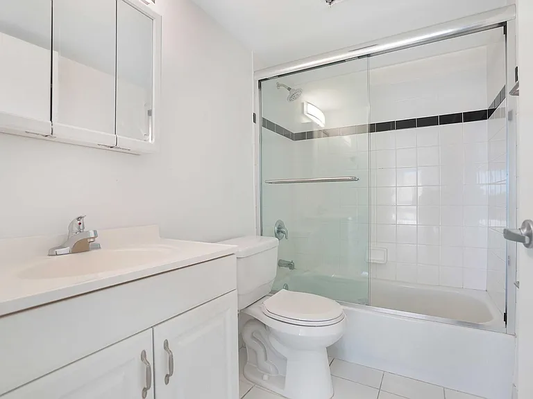 4405 N Ocean Dr #201 — Photo 4