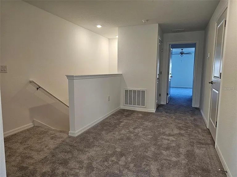 8309 Crescent Oaks Dr — Photo 36