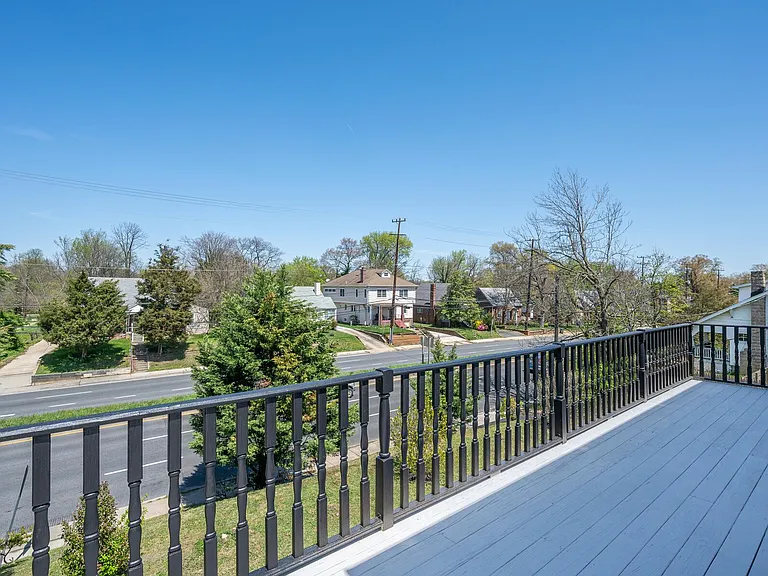 4201 E West Hwy — Photo 44