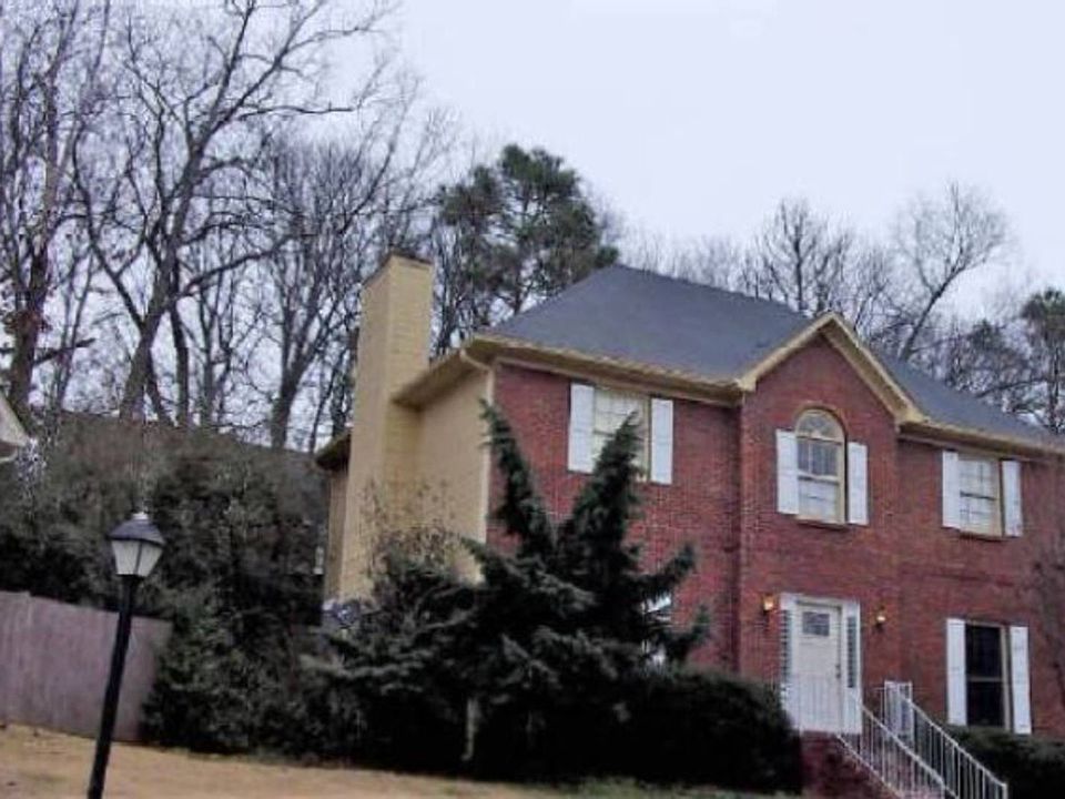 2nd image of 2277 Richmond Cir
