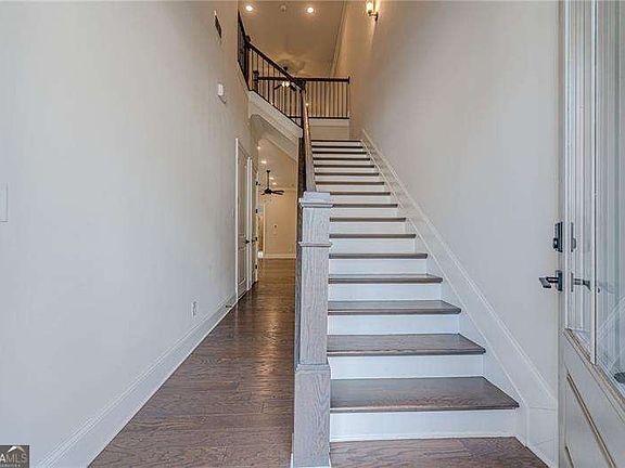 2nd image of 121 Village Green Ave