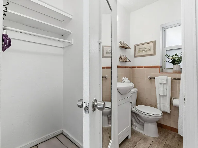 101 Blossom Ln #K — Photo 7