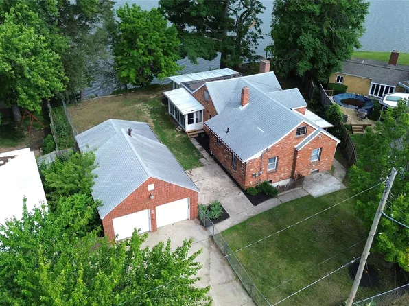 4047 Mitchell Dr, Flint, MI 48506