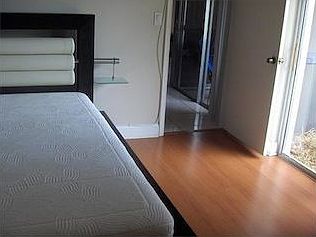 5th image of 896 NE 214th Ln APT 3