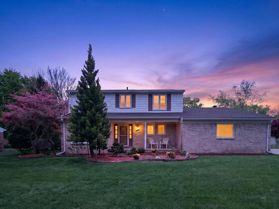 1st image of 42231 Ladywood Dr