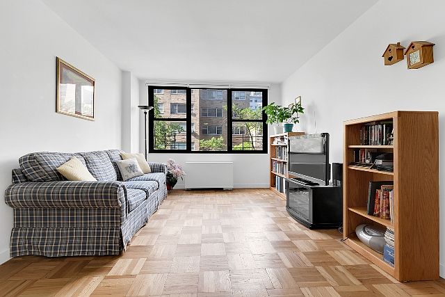 1st image of 333 E 49th St APT 6N