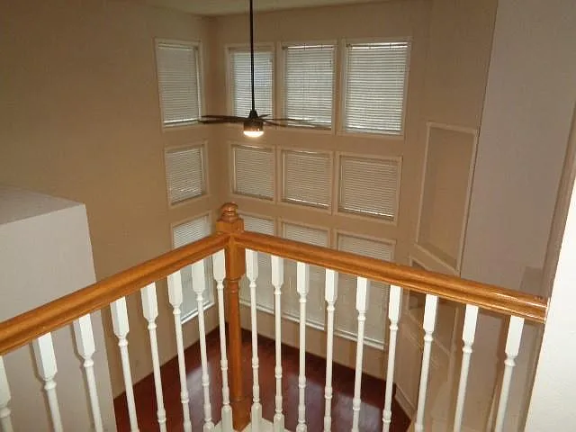 10326 Thornmont Ln — Photo 3