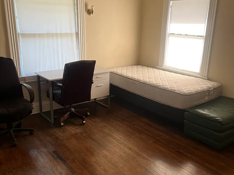 2679 Menlo Ave #3 — Photo 2