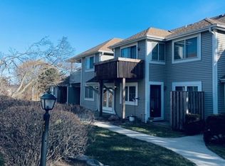 1009 Farwell Ct, Gurnee, IL 60031