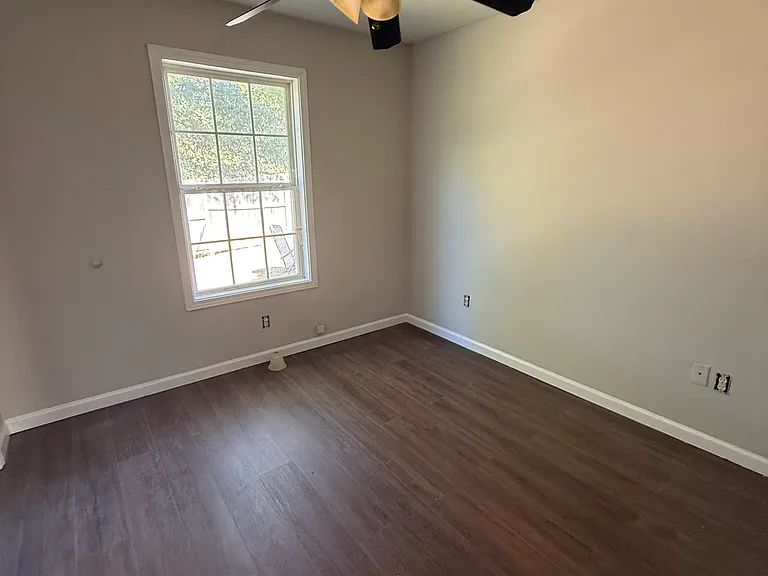 13 Dean Manor Dr — Photo 16