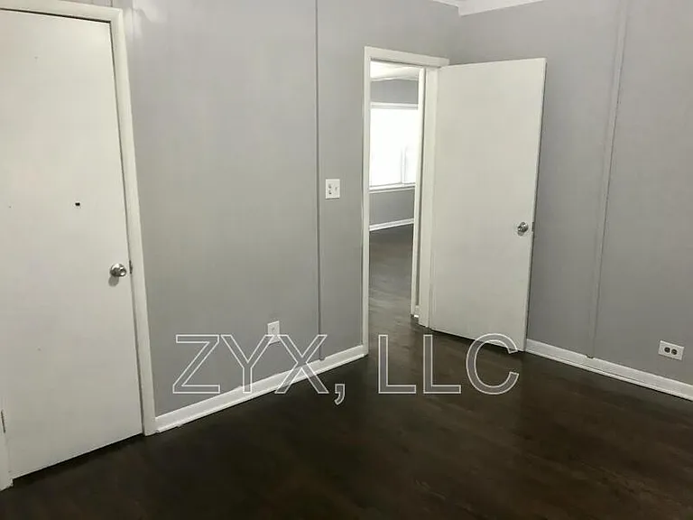 412 N 34th St — Photo 9