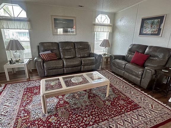4th image of 107 1st Ave #107